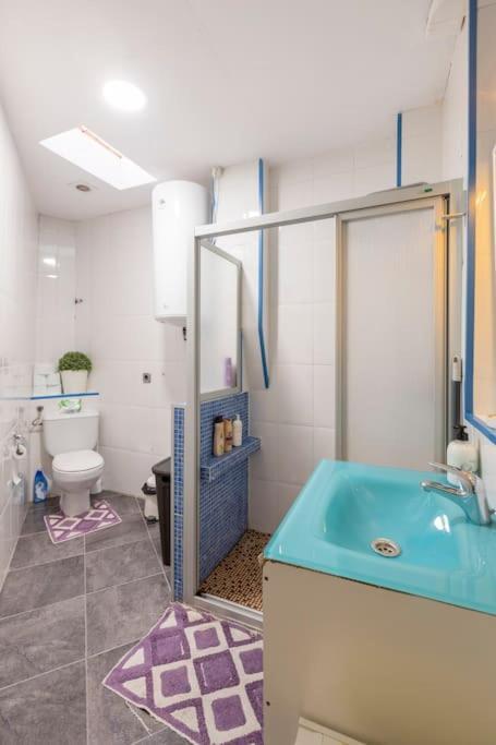 Subway Station Apartment Near Camp Nou L'Hospitalet de Llobregat Exterior photo