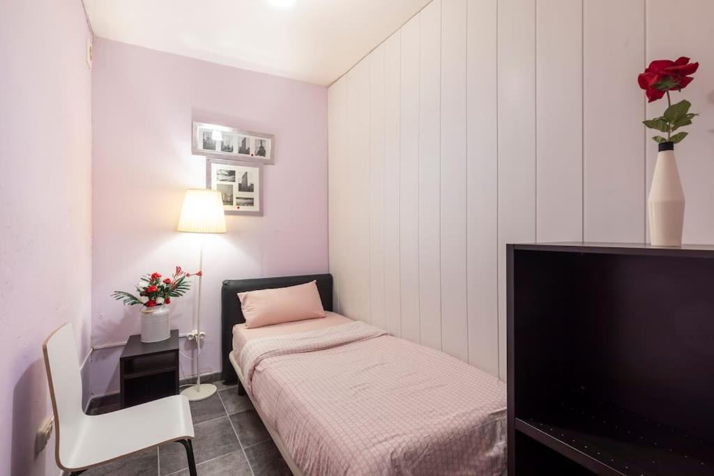 Subway Station Apartment Near Camp Nou L'Hospitalet de Llobregat Exterior photo
